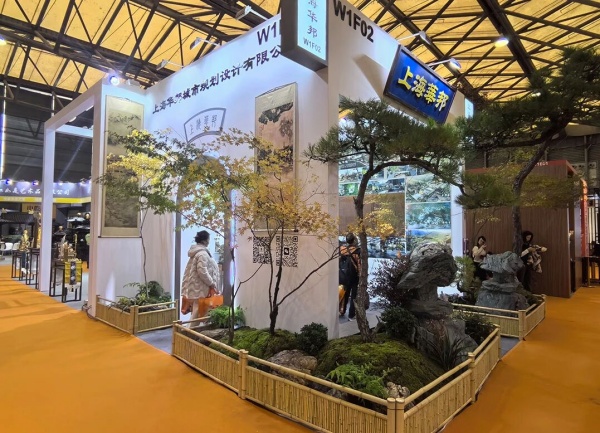 展會搭建合同屬于建設工程合同嗎？